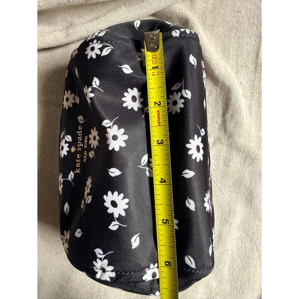 Kate Spade Chelsea Medium Cosmetic Bag Daisy Print Black Nylon Makeup Pouch K600 - Picture 14 of 15